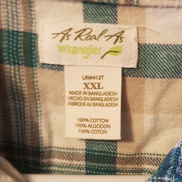 Wrangler button down shirt - Picture 2 of 2